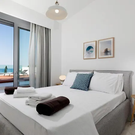 ヴィラ Phos With Swimming Pool In リンドス