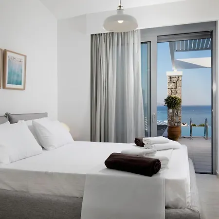 ヴィラ Phos With Swimming Pool In