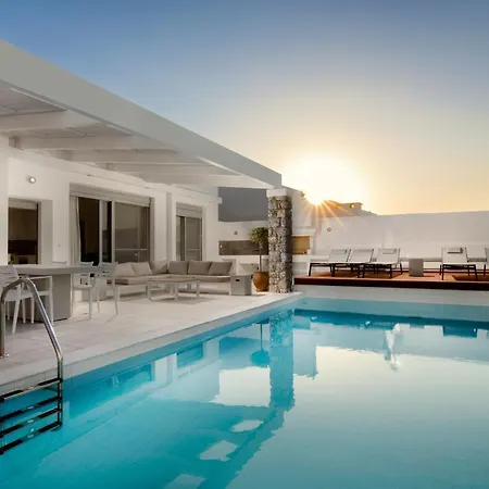 Villa Phos With Swimming Pool In *