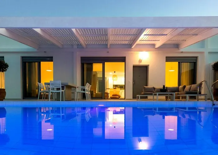 Phos With Swimming Pool In